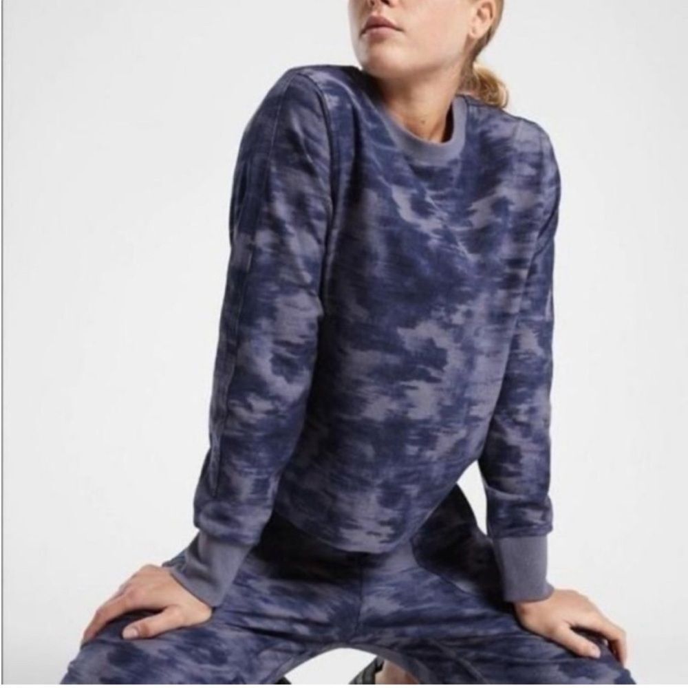 Athleta Womens Farallon Blue Gray Camo Sweatshirt Cropped Small